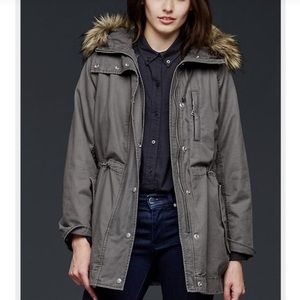 Gap Women’s Sherpa Lined Parka